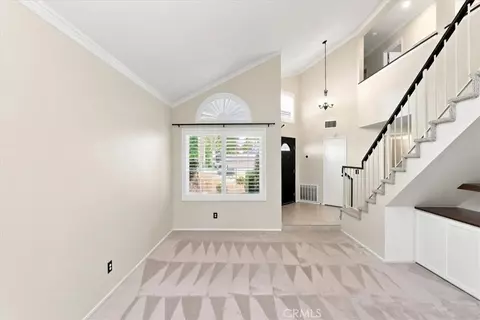 Living - 6717 Hunt Ct, Riverside, CA 92506 photo 2 of 9