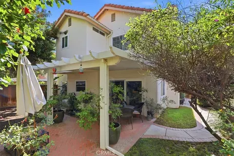 Exterior - 6717 Hunt Ct, Riverside, CA 92506 photo 6 of 12