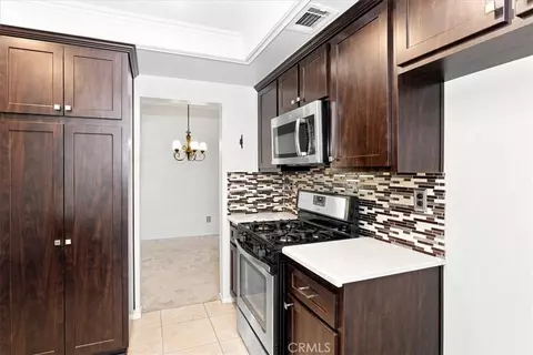 Kitchen - 6717 Hunt Ct, Riverside, CA 92506 photo 5 of 5