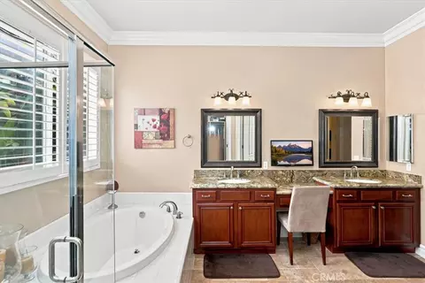 Bath - 8799 Windmill, Riverside, CA 92508 photo 6 of 7