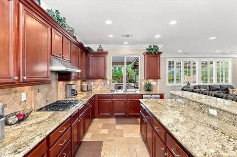Kitchen - 8799 Windmill, Riverside, CA 92508 photo 4 of 5
