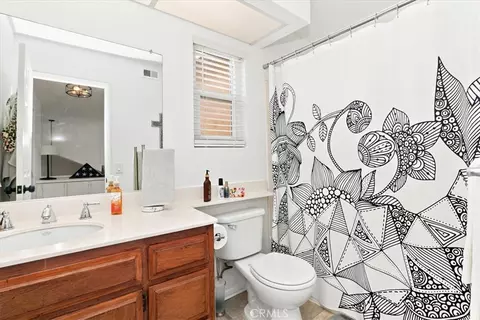 Bath - 9133 Limecrest, Riverside, CA 92508 photo 2 of 5