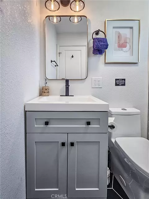 Bath - 3777 Hilltop, Twentynine Palms, CA 92277 photo 1 of 2