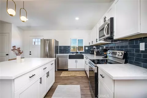Kitchen - 3777 Hilltop, Twentynine Palms, CA 92277 photo 2 of 5