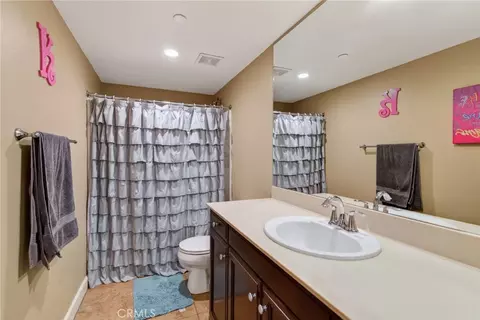 Bath - 16885 Cramer, Riverside, CA 92504 photo 1 of 2