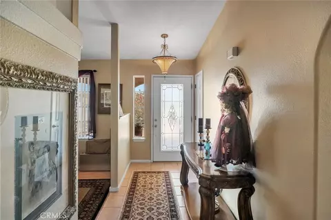 Entry Way - 12274 Mountain, Pinon Hills, CA 92372 photo 1 of 2