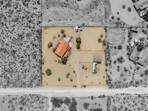 View/Area - 12274 Mountain, Pinon Hills, CA 92372 photo 1 of 7