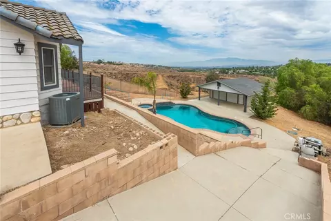 Exterior - 17033 Andromeda, Riverside, CA 92504 photo 9 of 13