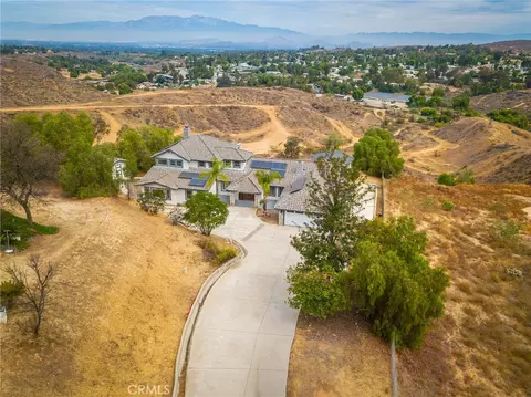 View/Area - 17033 Andromeda, Riverside, CA 92504 photo 2 of 8