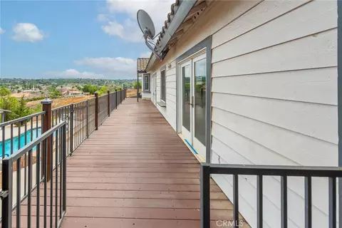 Exterior - 17033 Andromeda, Riverside, CA 92504 photo 3 of 13