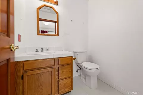 Bath - 17033 Andromeda, Riverside, CA 92504 photo 1 of 5