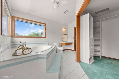 Bath - 17033 Andromeda, Riverside, CA 92504 photo 4 of 5