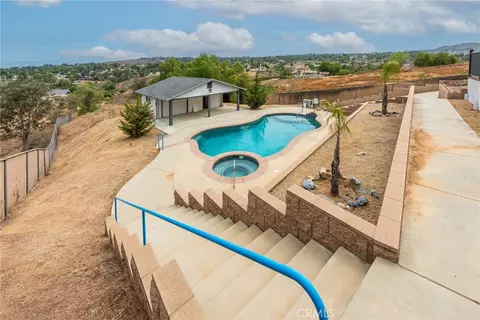 Exterior - 17033 Andromeda, Riverside, CA 92504 photo 11 of 13