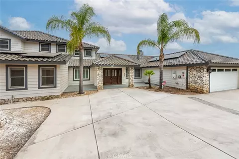 Exterior - 17033 Andromeda, Riverside, CA 92504 photo 2 of 13