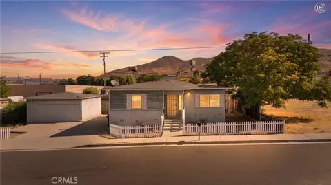 103 Flint St, Lake Elsinore, CA 92530