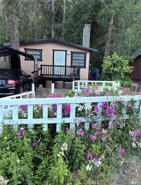 Exterior - 23747 Pioneer Camp Rd, Crestline, CA 92325 photo 7 of 7