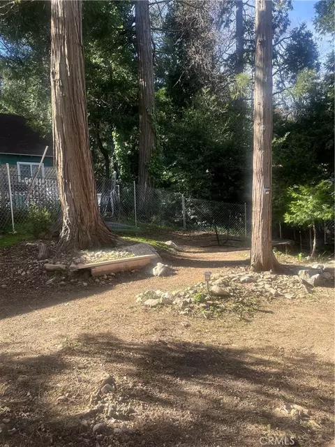 Exterior - 23747 Pioneer Camp Rd, Crestline, CA 92325 photo 2 of 7