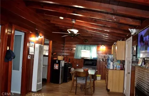 Entry Way - 23747 Pioneer Camp Rd, Crestline, CA 92325 photo 1 of 1