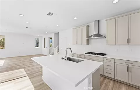 Kitchen - 4234 E Flutter Privado, Ontario, CA 91761 photo 4 of 4
