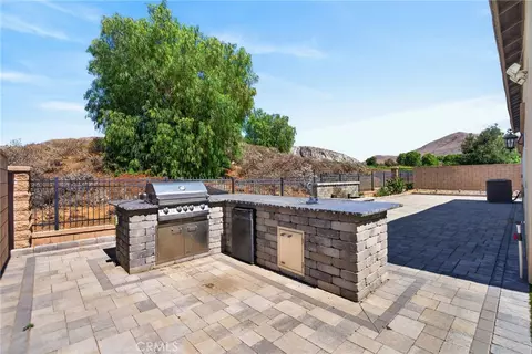 Exterior - 3181 Quarry Dr, Riverside, CA 92509 photo 6 of 11