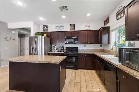 Kitchen - 3181 Quarry Dr, Riverside, CA 92509 photo 2 of 4