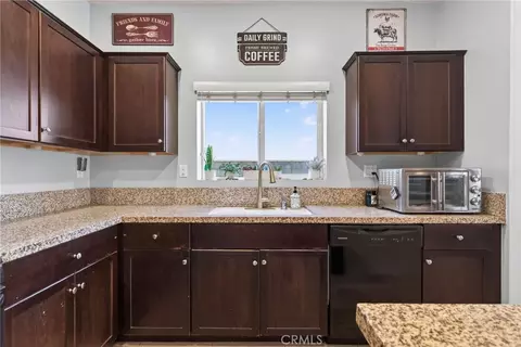 Kitchen - 3181 Quarry Dr, Riverside, CA 92509 photo 4 of 4