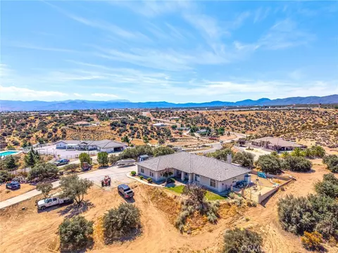 View/Area - 10505 Canyon, Oak Hills, CA 92344 photo 6 of 19