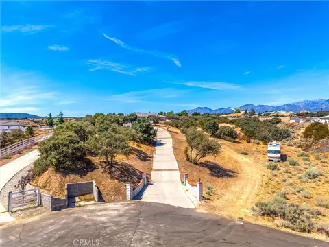 View/Area - 10505 Canyon, Oak Hills, CA 92344 photo 18 of 19