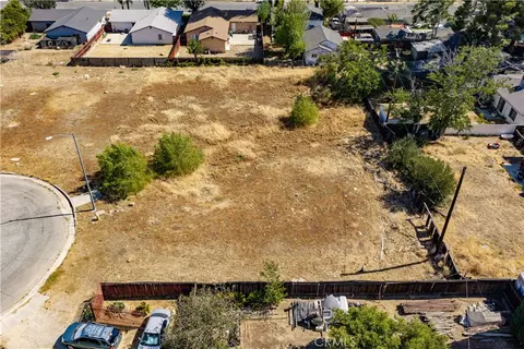 0 King, Banning, CA 92220 photo 18