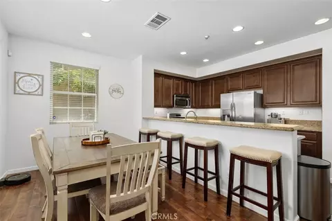 Dining - 31167 Mountain Lilac, Temecula, CA 92592 photo 1 of 2