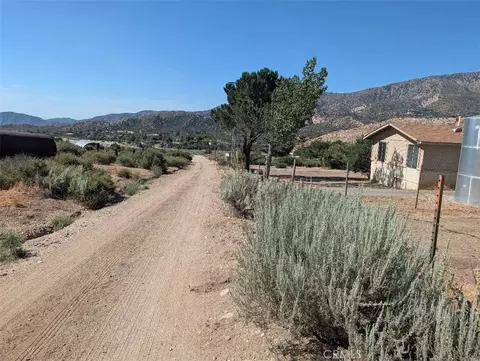 12 Paramount, Phelan, CA 92371 photo 5