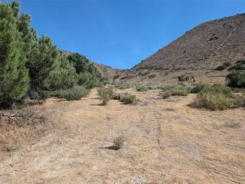12 Paramount, Phelan, CA 92371 photo 3