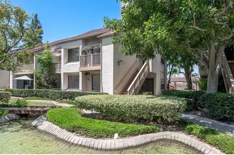 10530 Lakeside Dr N #G, Garden Grove, CA 92840