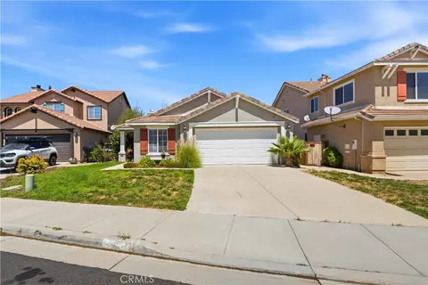 Exterior - 44607 Crestwood Cir, Temecula, CA 92592 photo 2 of 7