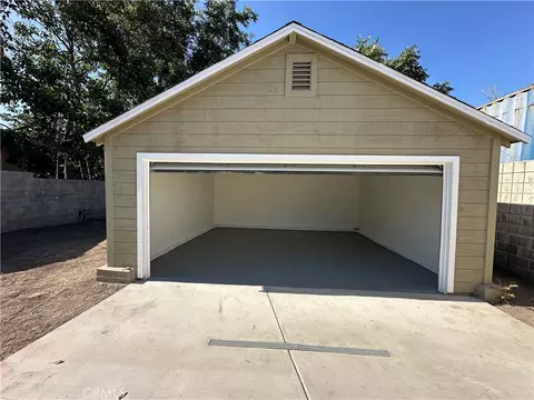 Other - 363 W Olive St, San Bernardino, CA 92410 photo 3 of 4
