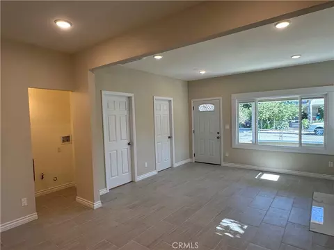 Living - 363 W Olive St, San Bernardino, CA 92410 photo 1 of 2