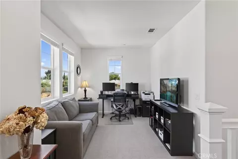 Entry Way - 7182 Beck Dr, Riverside, CA 92503 photo 6 of 8