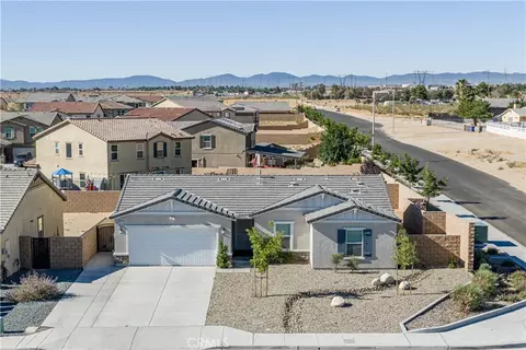 13711 Asprey Rd, Victorville, CA 92392