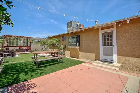 Exterior - 10884 Cypress Ave, Riverside, CA 92505 photo 4 of 10