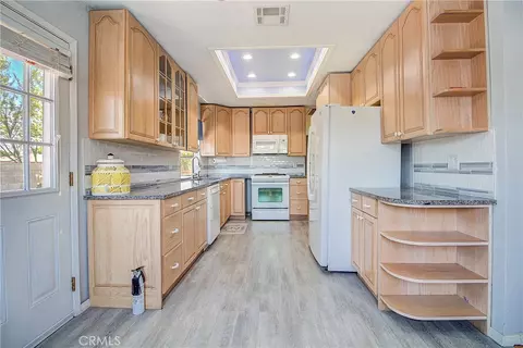 Kitchen - 10884 Cypress Ave, Riverside, CA 92505 photo 1 of 6