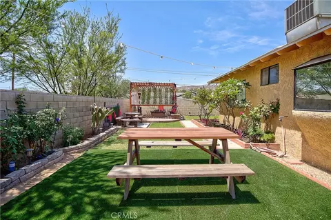 Exterior - 10884 Cypress Ave, Riverside, CA 92505 photo 5 of 10