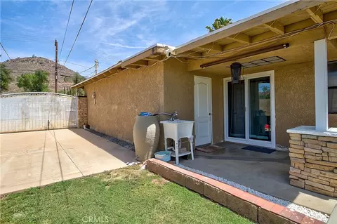 Exterior - 10884 Cypress Ave, Riverside, CA 92505 photo 9 of 10