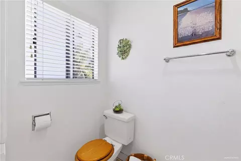 Bath - 11246 Coolwater Dr, Riverside, CA 92505 photo 1 of 6
