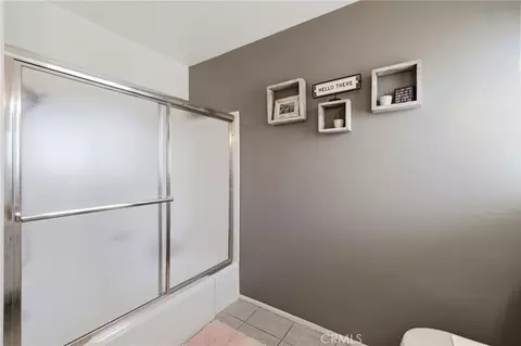 Bath - 11246 Coolwater Dr, Riverside, CA 92505 photo 6 of 6