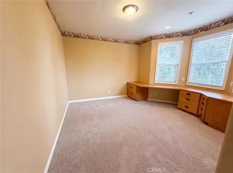 Bedroom - 295 Fairway, Lake Arrowhead, CA 92352 photo 2 of 7