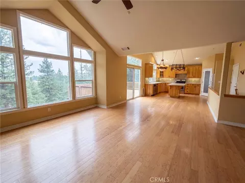 Living - 295 Fairway, Lake Arrowhead, CA 92352 photo 4 of 5