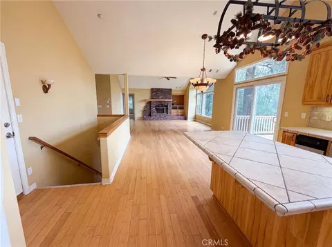 Living - 295 Fairway, Lake Arrowhead, CA 92352 photo 5 of 5