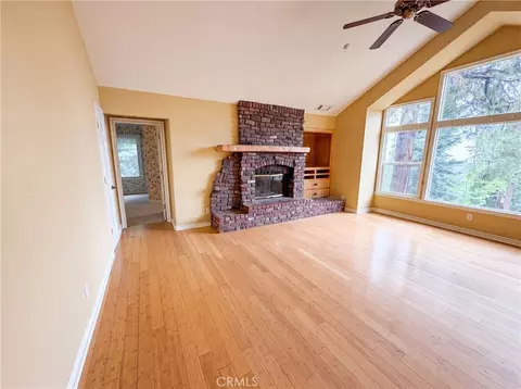 Living - 295 Fairway, Lake Arrowhead, CA 92352 photo 3 of 5
