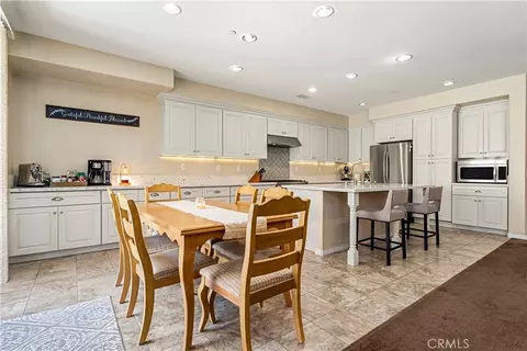 Kitchen - 9226 Alta Cresta, Riverside, CA 92508 photo 3 of 8