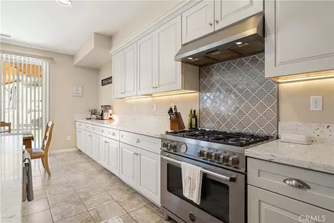 Kitchen - 9226 Alta Cresta, Riverside, CA 92508 photo 8 of 8